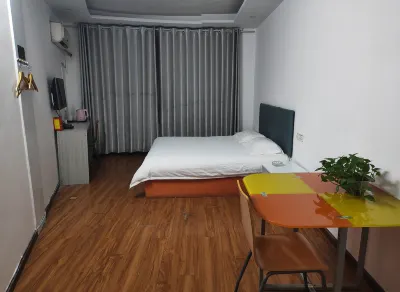 Hunchun Honghai Business Hotel Hotels near Qichun Railway Station