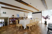 Jianhe · Wabi-Sabi Aesthetic Designer Homestay