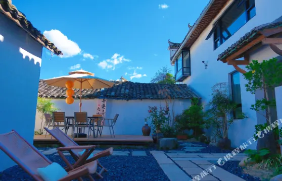 宏村內·柒零柒陸南湖畔度假美宿