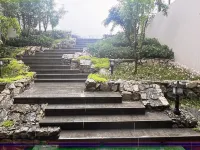 桃花源民宿 三道堰古鎮牌坊周辺のホテル