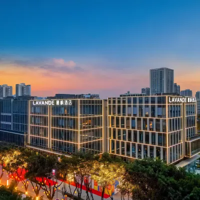 麗楓酒店(重慶南岸區南湖地鐵站店) 鄰近南濱路的酒店