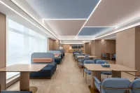 Hanting Hotel (Zhunyi Chishui Wuzhou International Trade City Branch)