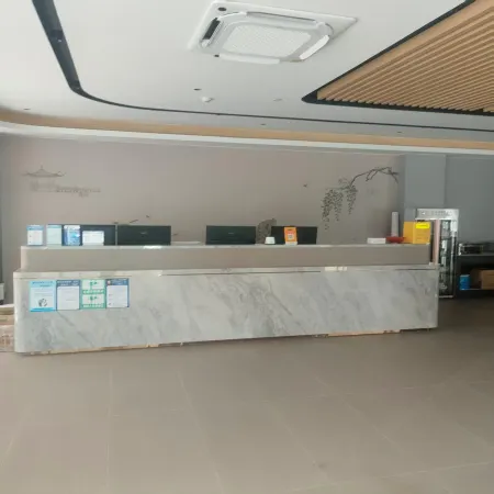 Boland Licheng Hotel (Xuwen Cultural Square Chengdong Avenue)