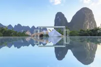 Mid-mountain Cloud & Water Hotel - مسبح على السطح