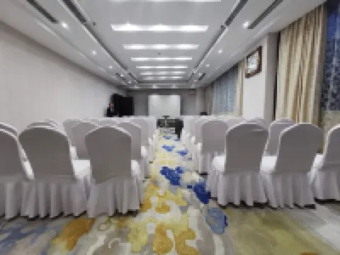 Huixian Shangquan Yipin Hotel