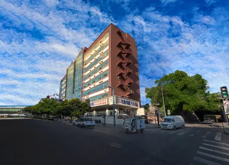 Mit Holiday Inn (Taiyuan Jianshe South Road Railway Station) Отели рядом с достопримечательностью «Shuangta Temple (Twin Pagoda Temple)»