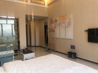 丽柏臻品公寓(广州南站店) - 标准大床房