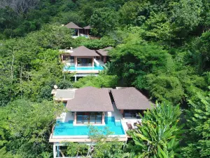 Korsiri Pool Villas