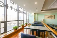 MACROLINK REGENT HOTEL