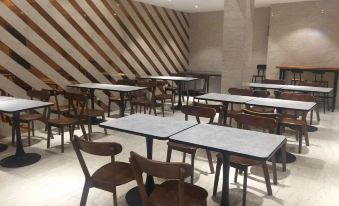HanTing Hotel (Wuhan Qingshan Honggangcheng Subway Station)