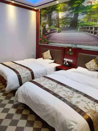 Changshun Penglai Business Hotel Отели рядом с достопримечательностью «Guangshun Prefecture Office Cultural Park»