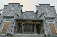 Savile Taoyuan Mountain Residence Hotel (Wugongshan Visitor Center)