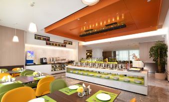 Hampton by Hilton Wuhan Sixin Guobo