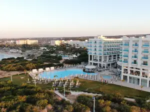 尼希布魯海灘度假村