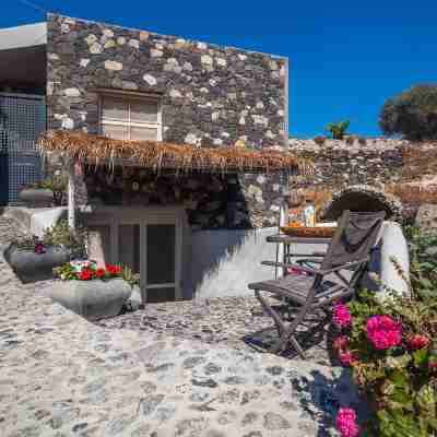 Rock Villa Myth Hotel Exterior
