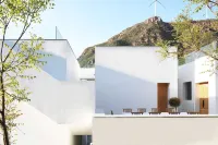 Xinmi Ji You Fang Diverse Homestay Hotel berhampiran Jishan Sanfeng