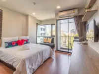 Casaluxe Hotel and Resident Hotels near Ladprao