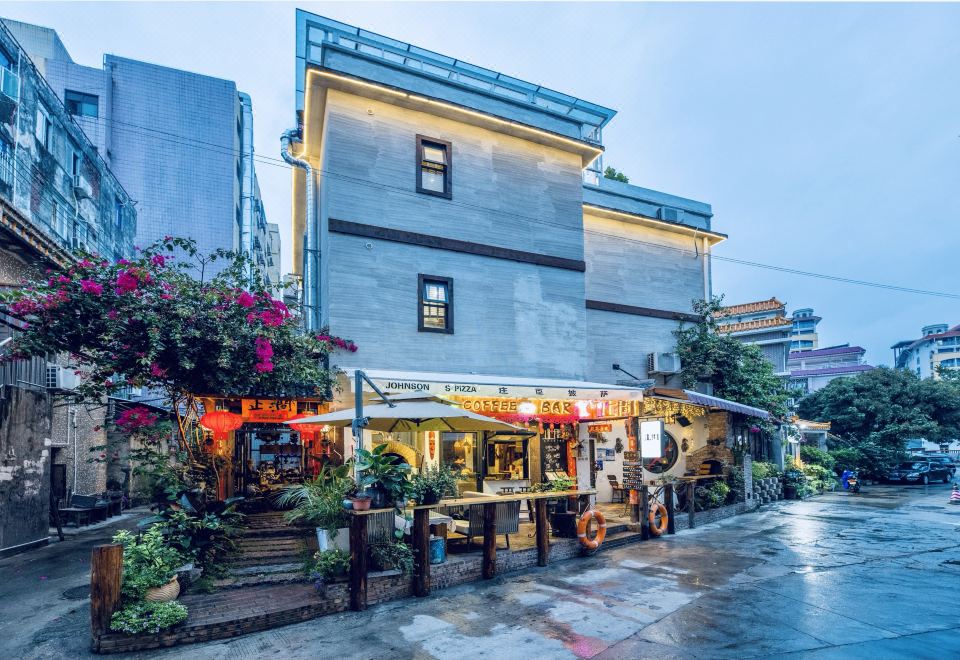 hotel overview picture