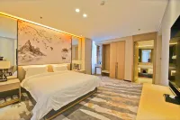 Jinhai Holiday Apartment Hotels near Yalu River Broken Bridge