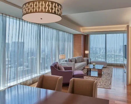 Grand Hyatt Manila