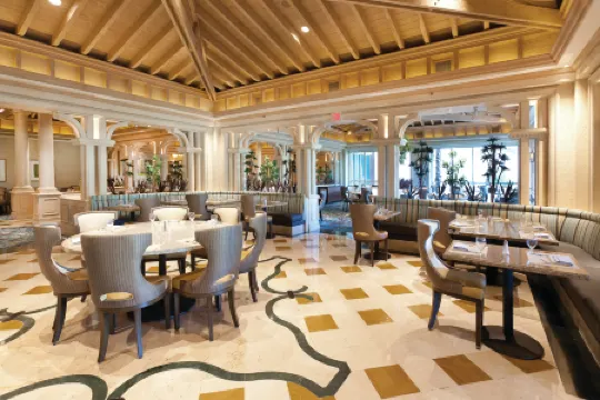 Mandalay Bay Resort and Casino Отели в г. Лас-Вегас