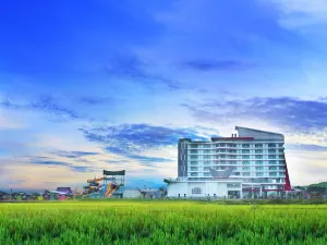 Labersa  Hotel & Convention Center Toba