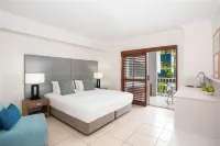 Mantra Aqueous on Port