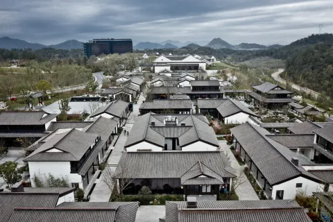 Lost Villa (Anji Taohuayuan)