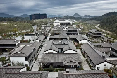 Lost Villa (Anji Taohuayuan) Hotels near Earth Light Art Commune