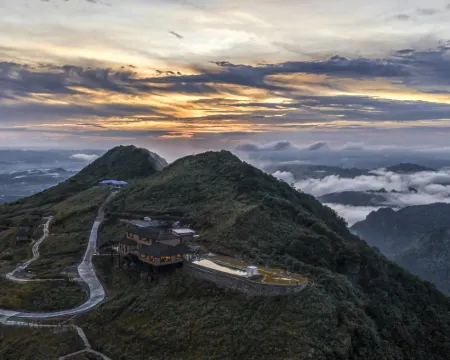 Puyu Rustic Luxury Hotels in Dushan