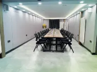 ZMAX HOTELS (Tianjin Olympic Sports Center Water Park Subway Station Store) - Business