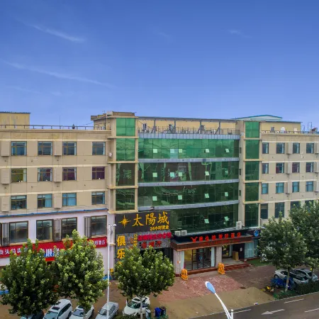 Vienna Classic Hotel (Xianghe Furniture City)