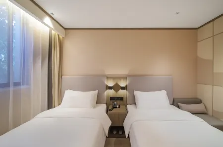 HanTing Hotel (Nanjing Jiangpu Longhua Road Subway Station)