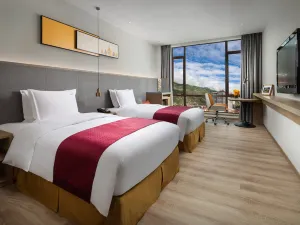 Holiday Inn Batang