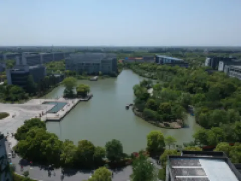 International Film and Television Exchange Center，Communication University of Zhejiang Các khách sạn gần Tongxiang Stadium