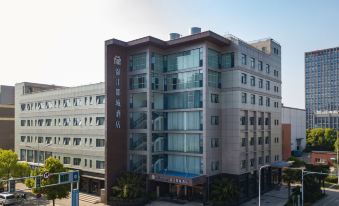 Metropolo Jinjiang Hotel (Nanjing South Railway Station Baijia Lake) - Housity