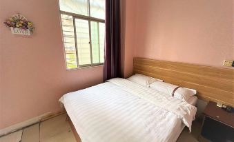 Xinronghua Hotel (Qinzhou No.1 People's Hospital Branch)