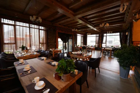 Rangangling Boutique Bieyuan (Kangding Xinduqiao Branch) Отели рядом с достопримечательностью «Miles Corridor»