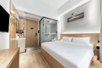 the L Hotel (Hongya Central Plaza Store)