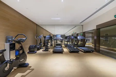 JI Hotel (Shanghai Hongqiao Center) Отели рядом с достопримечательностью «Shanghai Zoo»