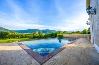 Chateau de Khaoyai Hotel & Resort - Romantic