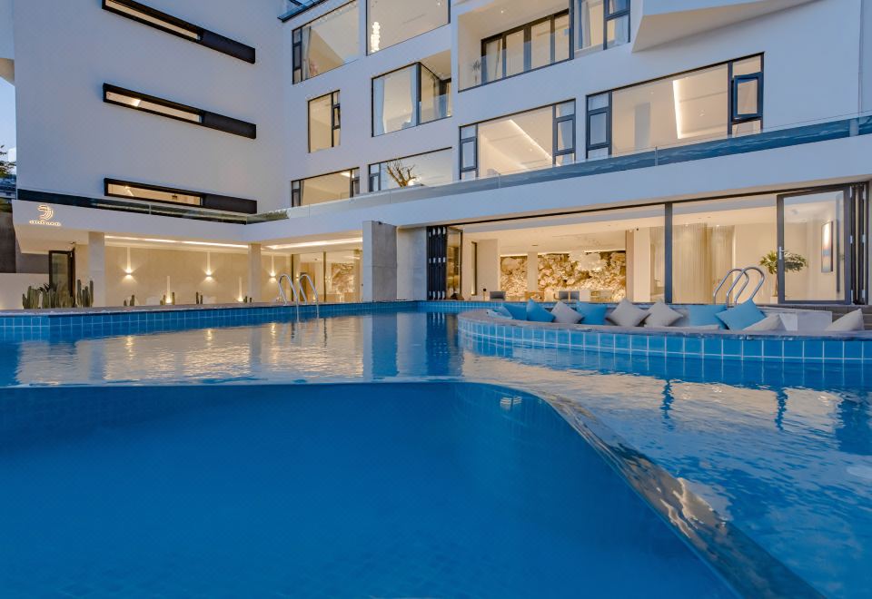 Wushuang Villa Oriental Seaview Resort (Dali Erhai)