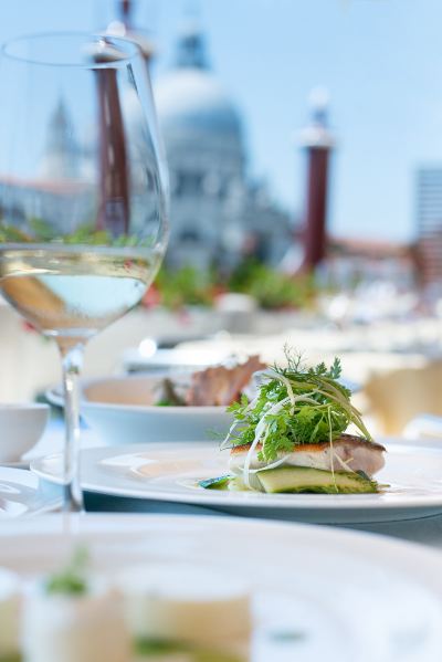 料理 ホテル モナコ&グランド キャナルの写真