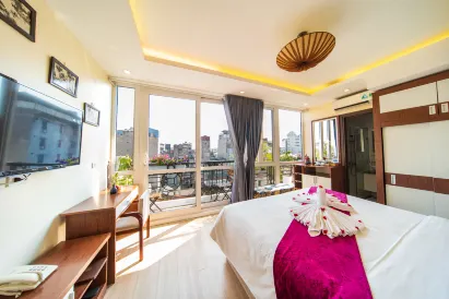 Khách sạn Golden Amour