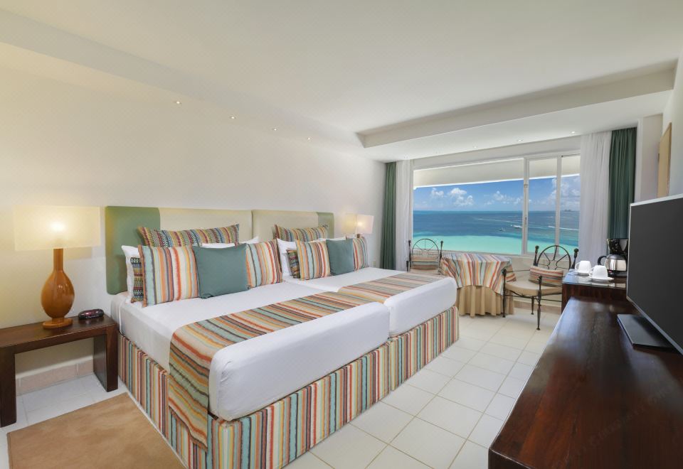 Grand Oasis Palm All-inclusive Over view