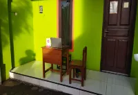 Wisma Almadina Syariah Hotels in Jepara