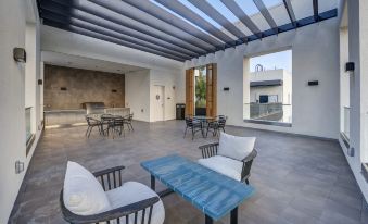 StaysPro - Cityscape Luxury Rental Homes in the Heart of Los Angeles