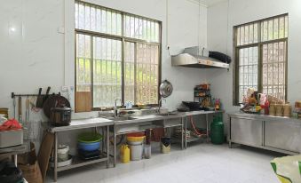 Bama Shiguang Courtyard Homestay