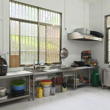 Bama Shiguang Courtyard Homestay