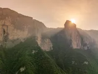 Luyin Shanju Homestay (Enshi Luyuanping) Hotels near Lu Yuan Ping